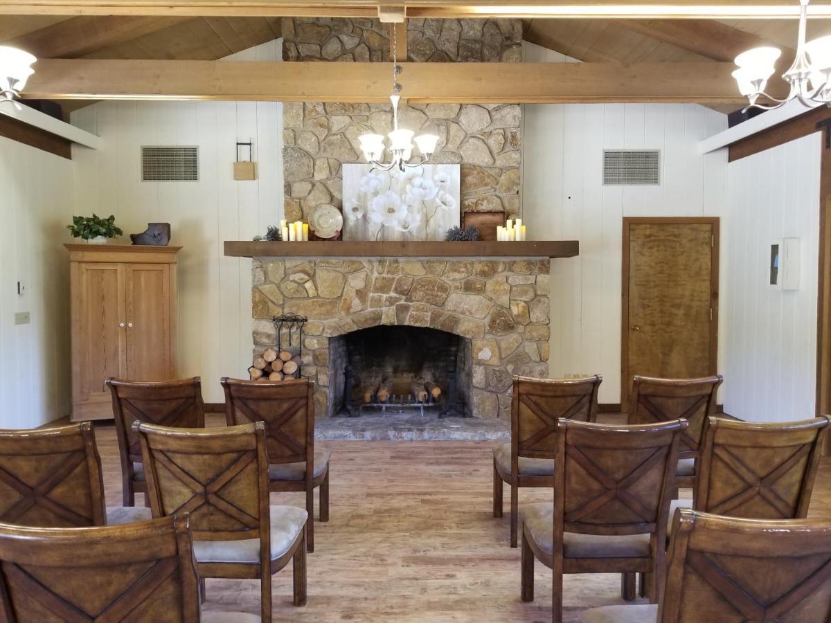 Carmel Valley Lodge Εξωτερικό φωτογραφία
